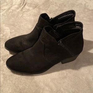 Ankle boots